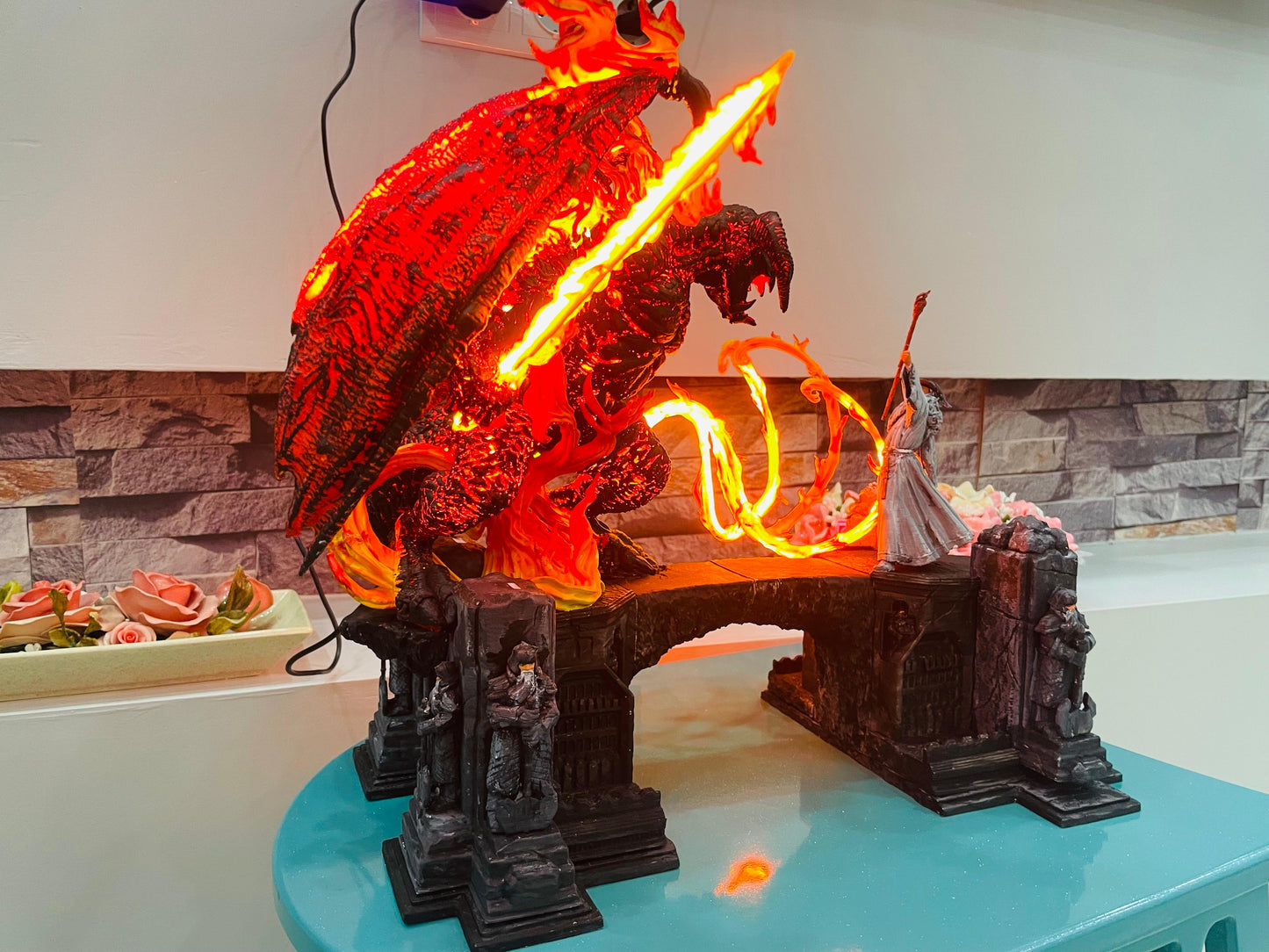 Balrog vs Gandalf Diorama – Epic LOTR Bridge Scene – LED Balrog Statue & Gandalf – Lord of the Rings Collectible Display Unique Gift For Him