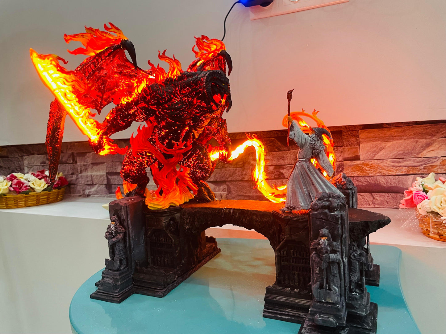 Balrog vs Gandalf Diorama – Epic LOTR Bridge Scene – LED Balrog Statue & Gandalf – Lord of the Rings Collectible Display Unique Gift For Him
