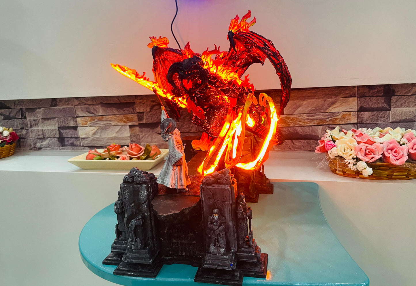 Balrog vs Gandalf Diorama – Epic LOTR Bridge Scene – LED Balrog Statue & Gandalf – Lord of the Rings Collectible Display Unique Gift For Him